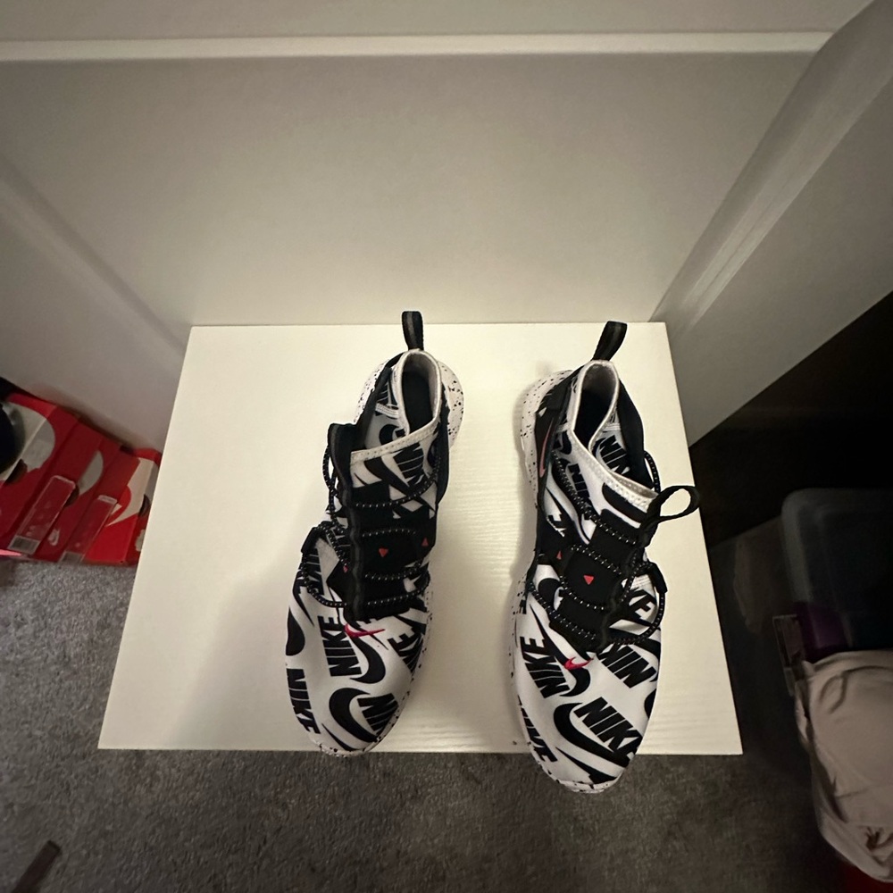 Nike vortex great condition worn couple of time